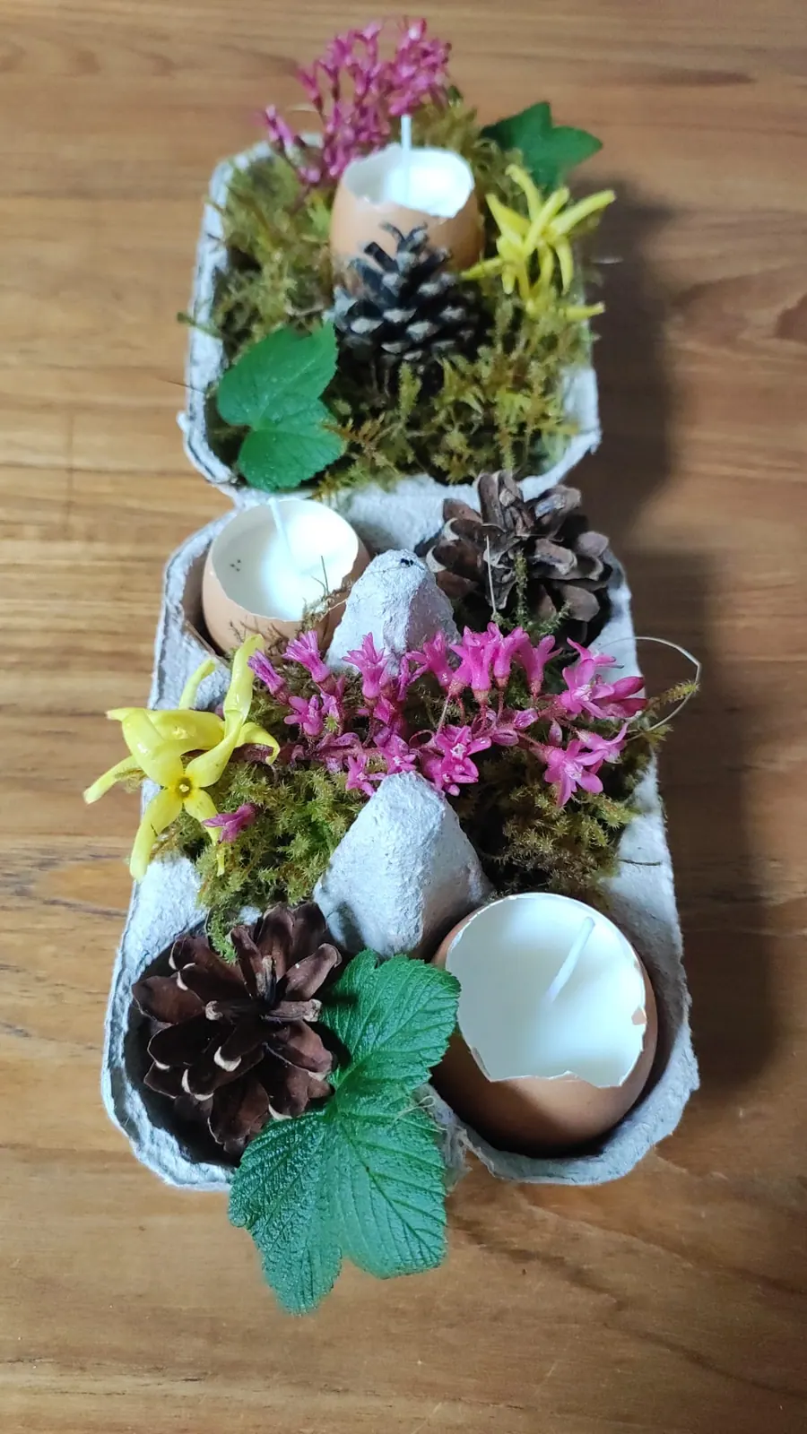 Atelier créatif thème Fleurs — bougies ornées de fleurs séchées